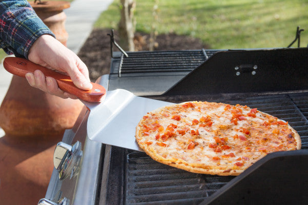 Pizzaspade i rostfritt stål med fällbart handtag i rosenträ